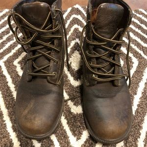 Women’s Kodiak leather boots . Size 81/2.